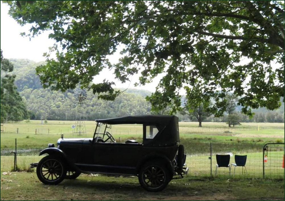 1928 Chevrolet Tourer.jpg