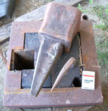 Stump Anvil 1.JPG